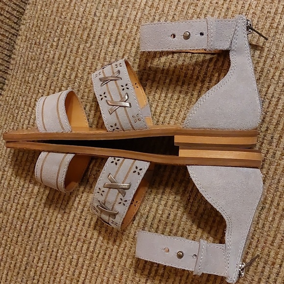 Nwot Frye & Co. Sandals - Picture 8 of 9